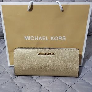 Michael Kors Jet Set Travel Slim Wallet